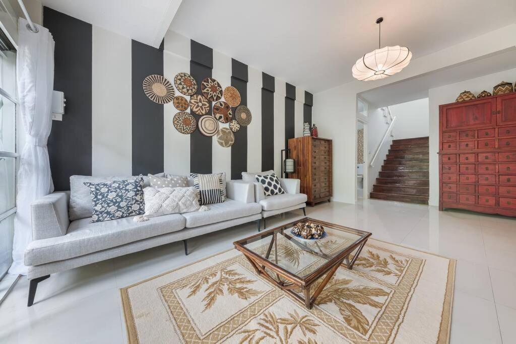 Vakantiehuis Oasis Townhouse In The Perfect Location Bangkok