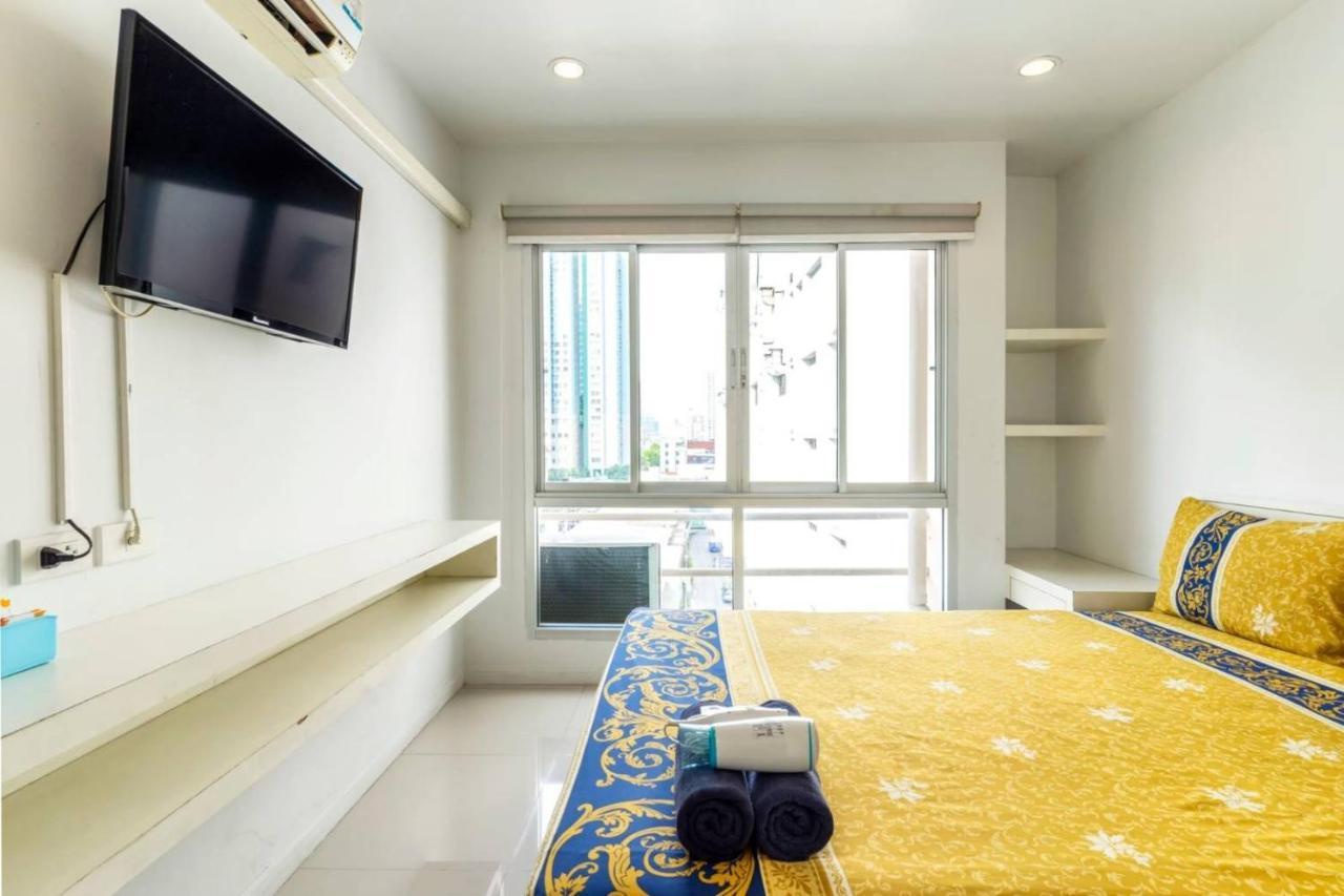 Right Place Sathorn Inn