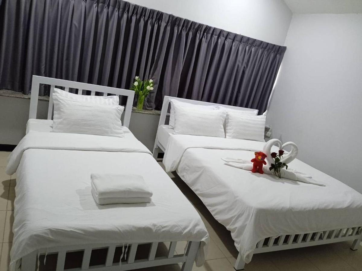 Rumah tetamu Nk 1 *