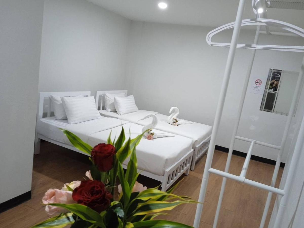 Rumah tetamu Nk 1 *