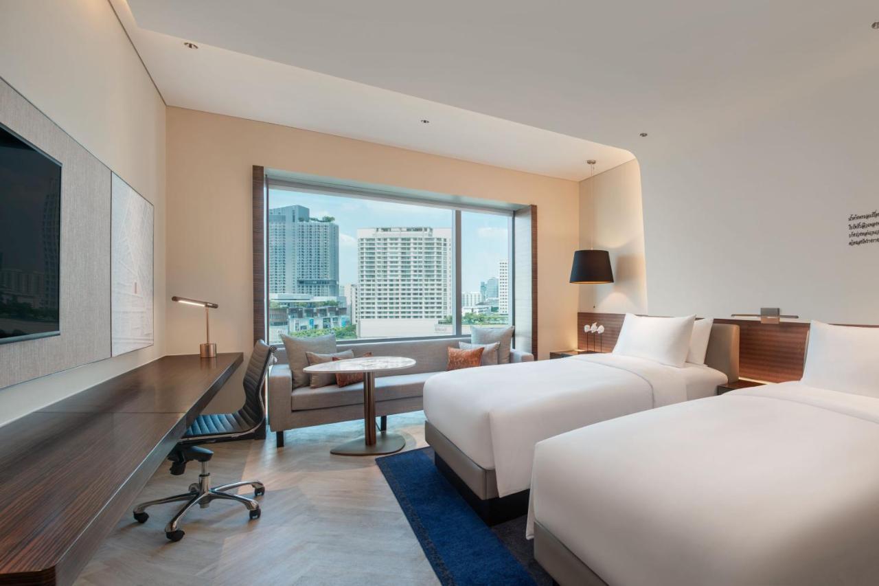 Le Meridien Hotel 5*