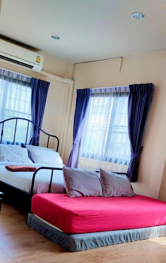 Bed & Breakfast The Cube Sathorn Boutique Hotel: Modern Near Bts Surasak Bangkok
