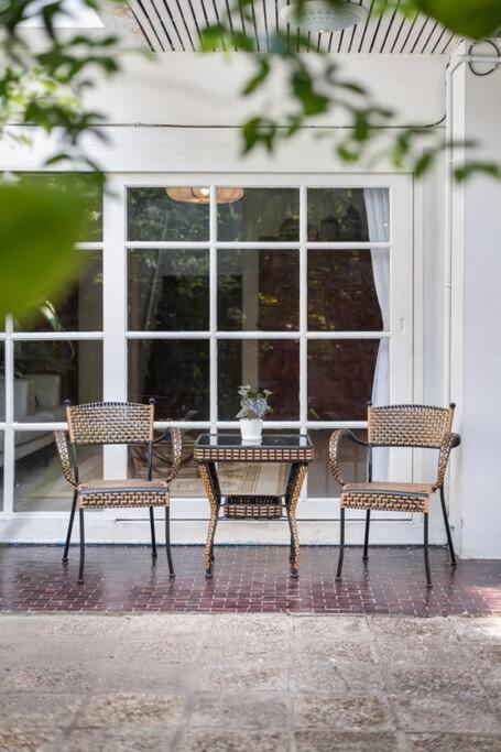 Oasis Townhouse In The Perfect Location Vakantiehuis Bangkok