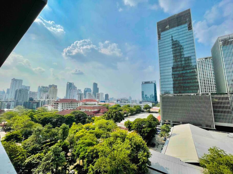 Luxurious In Prime Area * Bangkok