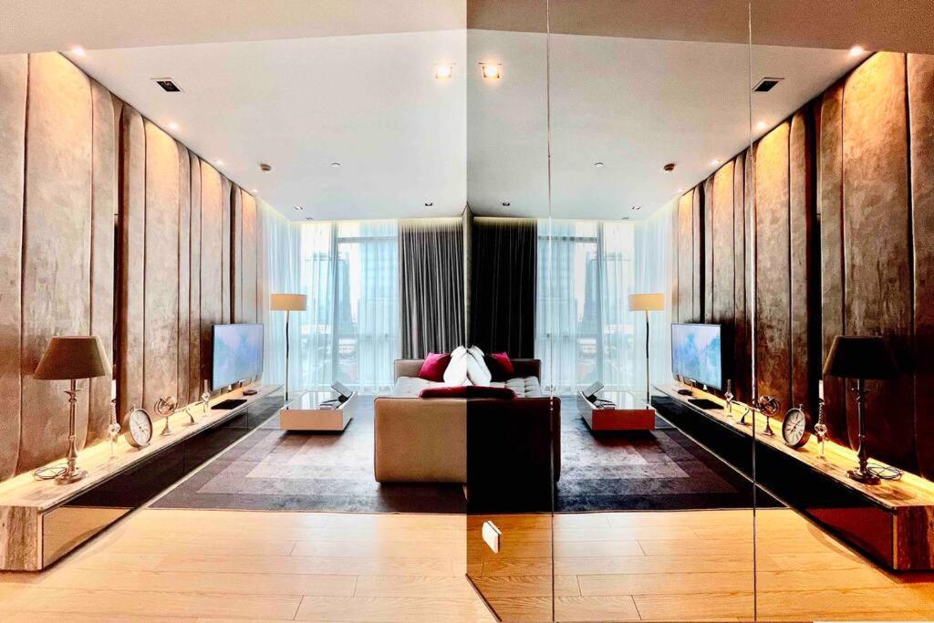 Apartment Luxurious In Prime Area *