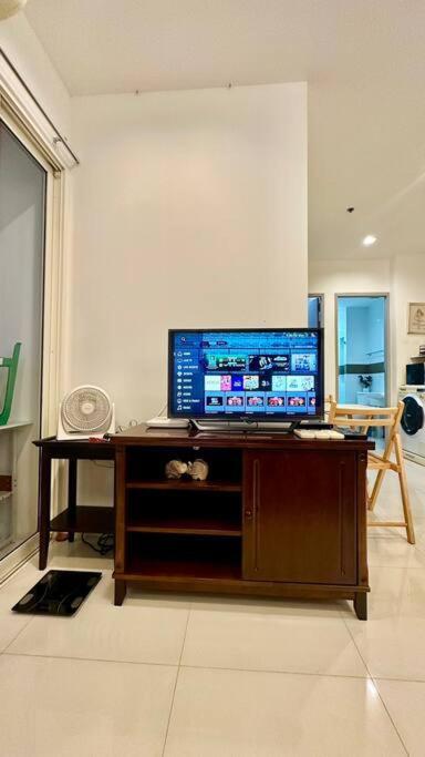 High-class 2bed Skyview Just 1-step From Bts Onnut Appartement Bangkok