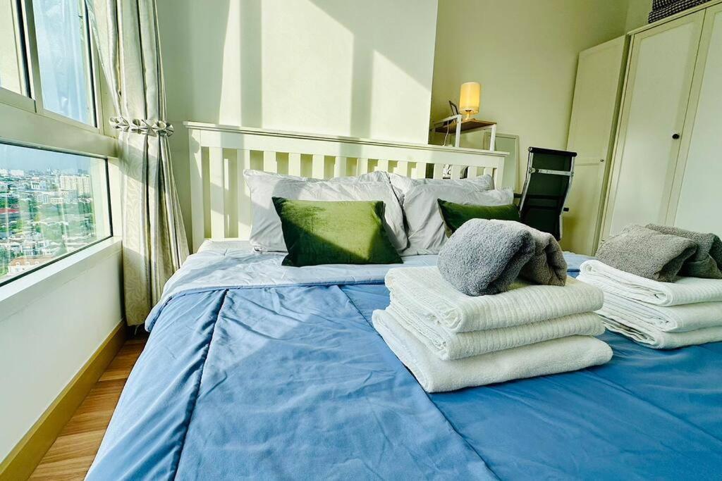 High-class 2bed Skyview Just 1-step From Bts Onnut Bangkok