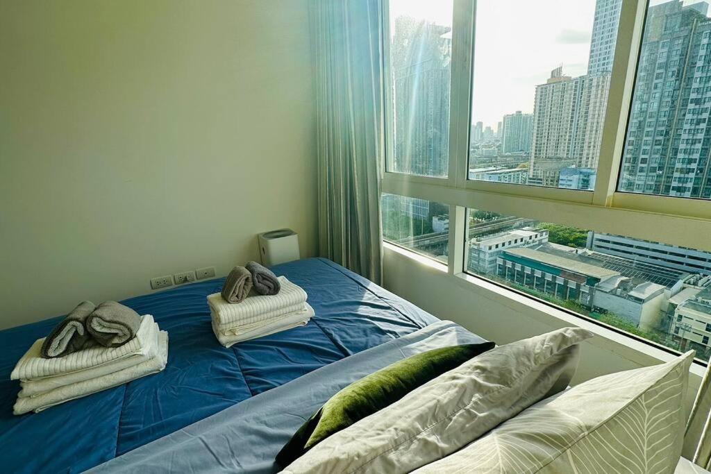 High-class 2bed Skyview Just 1-step From Bts Onnut Appartement *