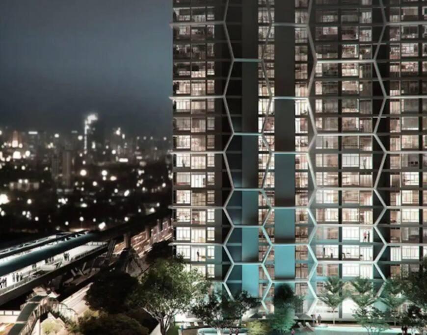 High-class 2bed Skyview Just 1-step From Bts Onnut Bangkok