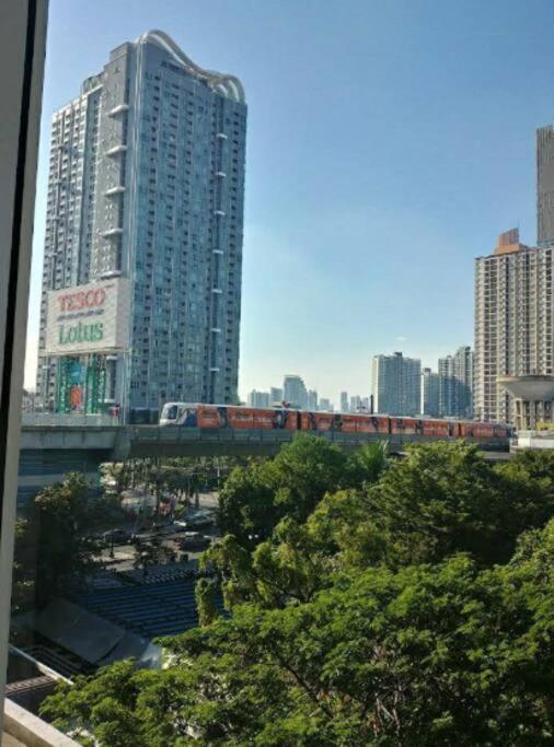 High-class 2bed Skyview Just 1-step From Bts Onnut Appartement *