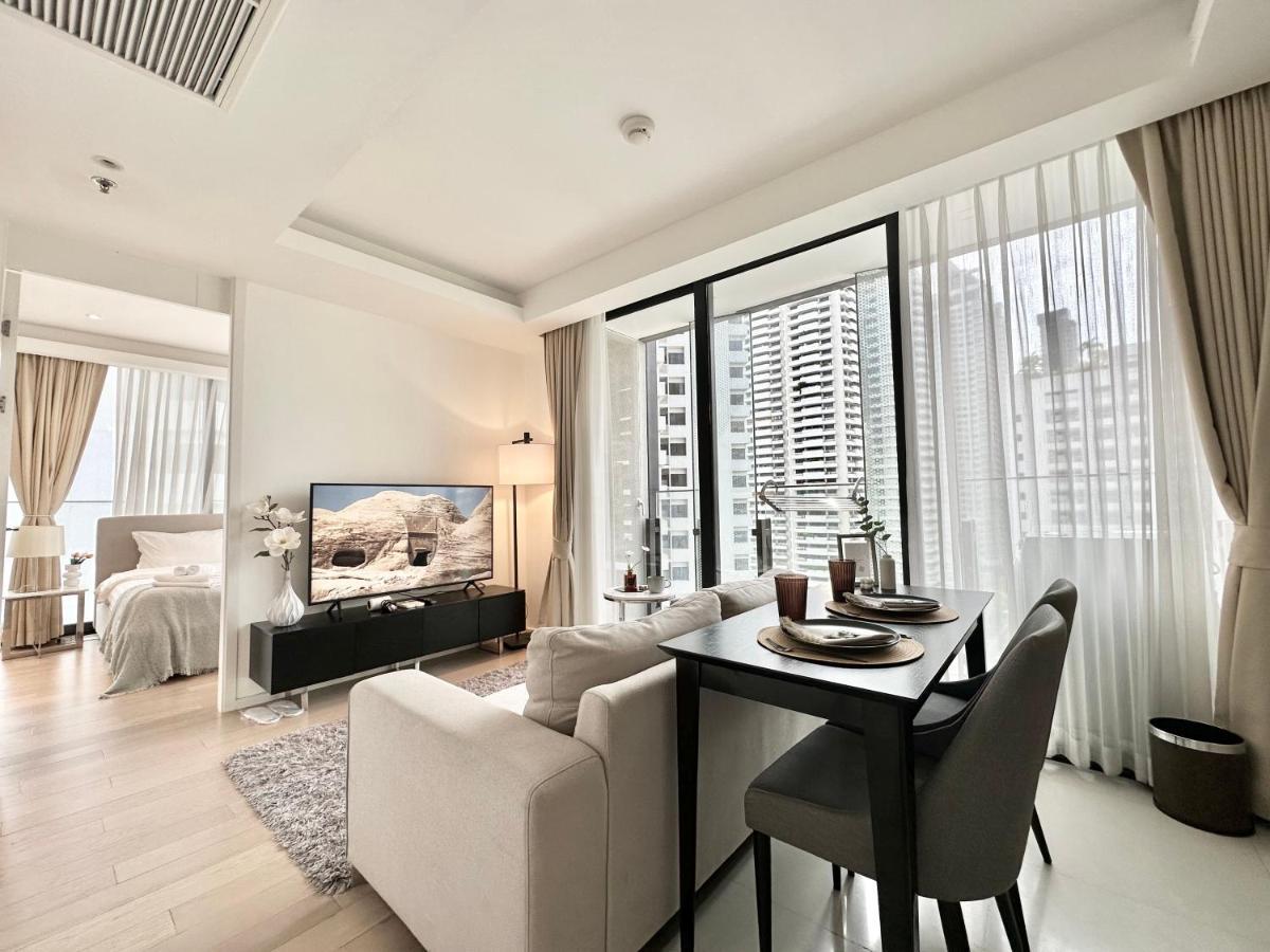 Sukhumvit 11#luxury#pool#gym#bts Nana&mrt Sukhumvit#1br#max2ppl *