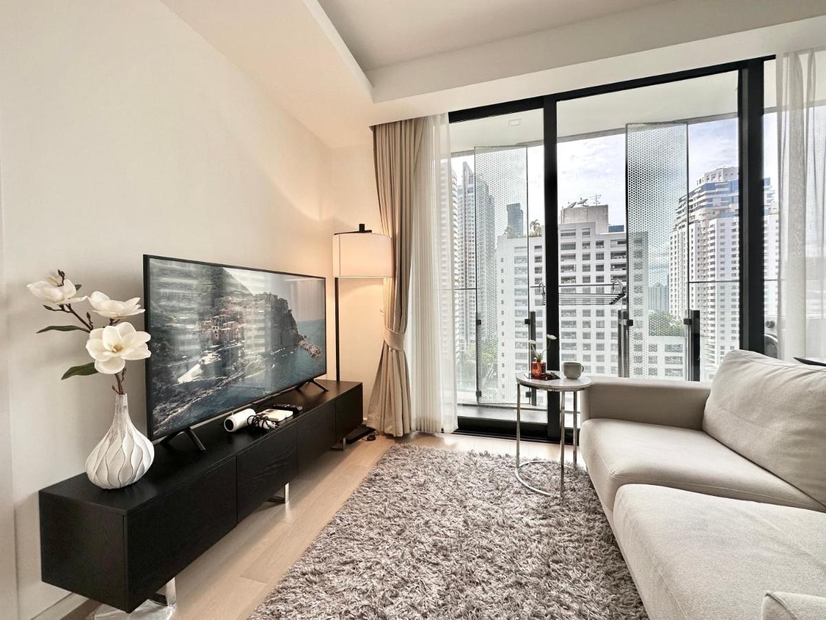 Apartment Sukhumvit 11#luxury#pool#gym#bts Nana&mrt Sukhumvit#1br#max2ppl *