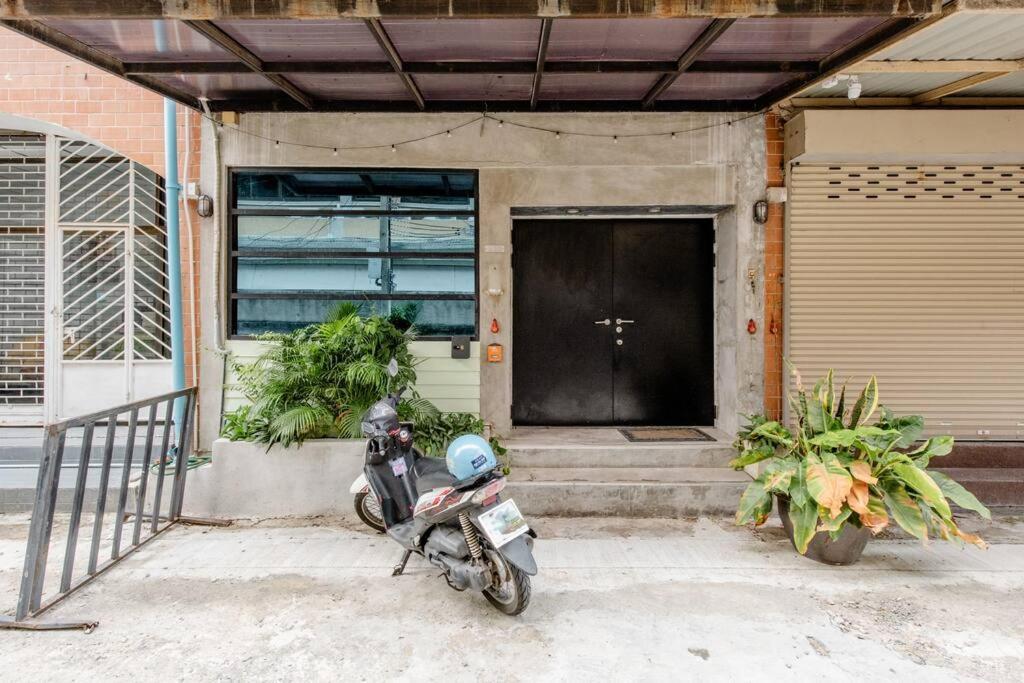 Cb's - Cheap Boutique Homestay Bangkok