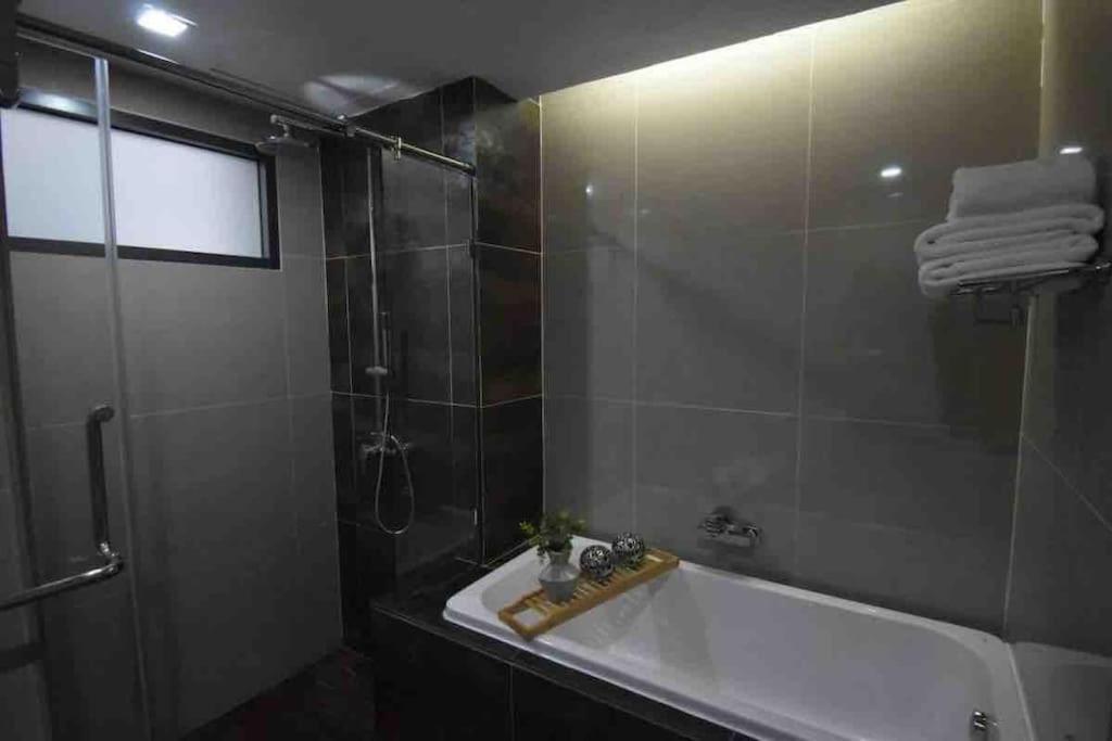 Bts Sukhumvit46 Deluxe 2 Bedroom 205 Apartment Bangkok