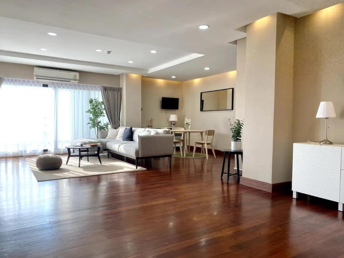 3 Bedroom Panoramic Penthouse With Kitchen *