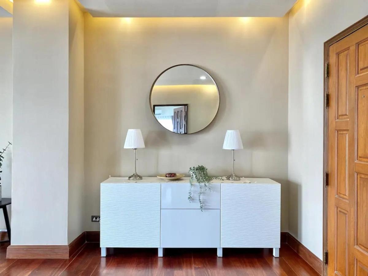 3 Bedroom Panoramic Penthouse With Kitchen Apartment Bangkok