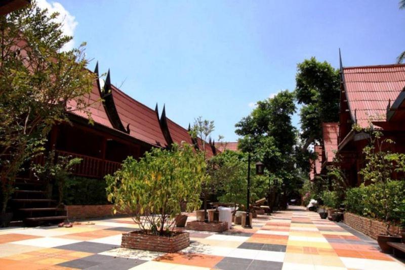 Phuengnang Bangkok