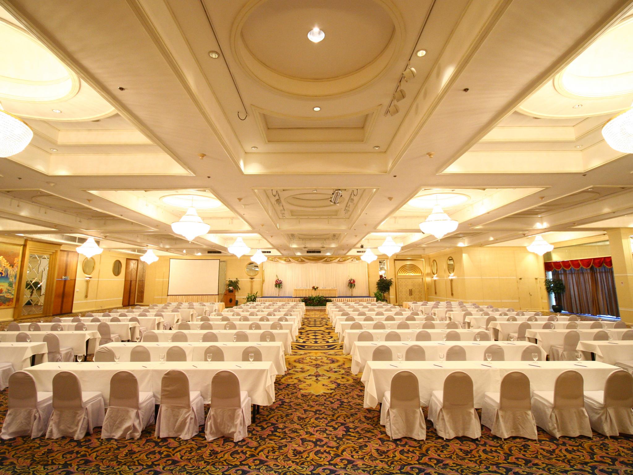 Hotel Montien Riverside