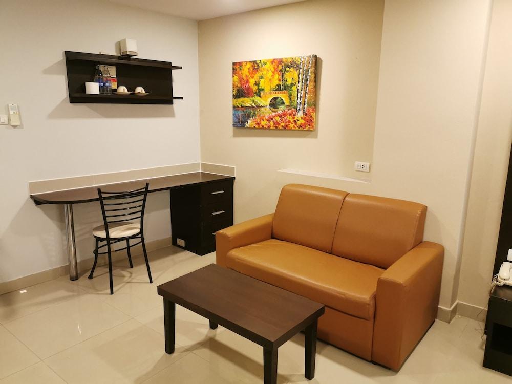 Hotel Regent Suvarnabhumi 3*