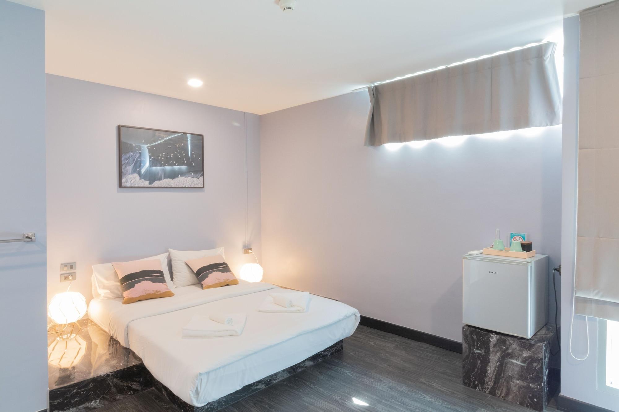 Cheqinn - Sukhumvit 4 Nana Plaza Asrama