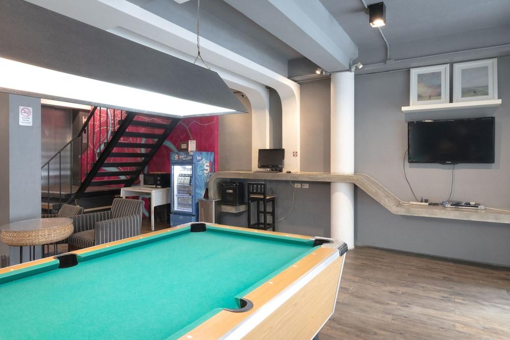 Asrama Cheqinn - Sukhumvit 4 Nana Plaza Bangkok