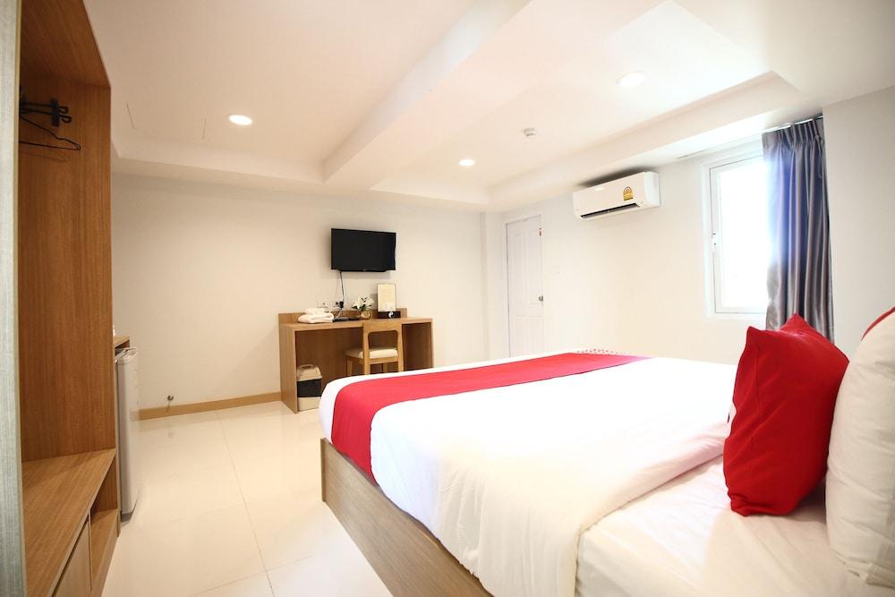 Super Oyo 484 Pannee Khaosan Sha Hotel