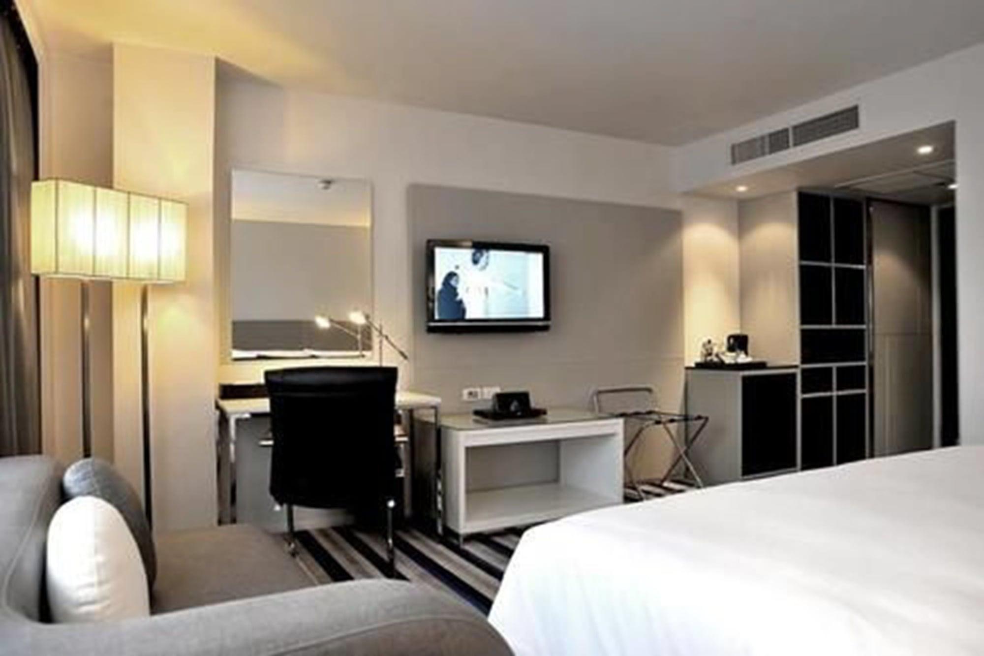 Western Sukhumvit 20 4*