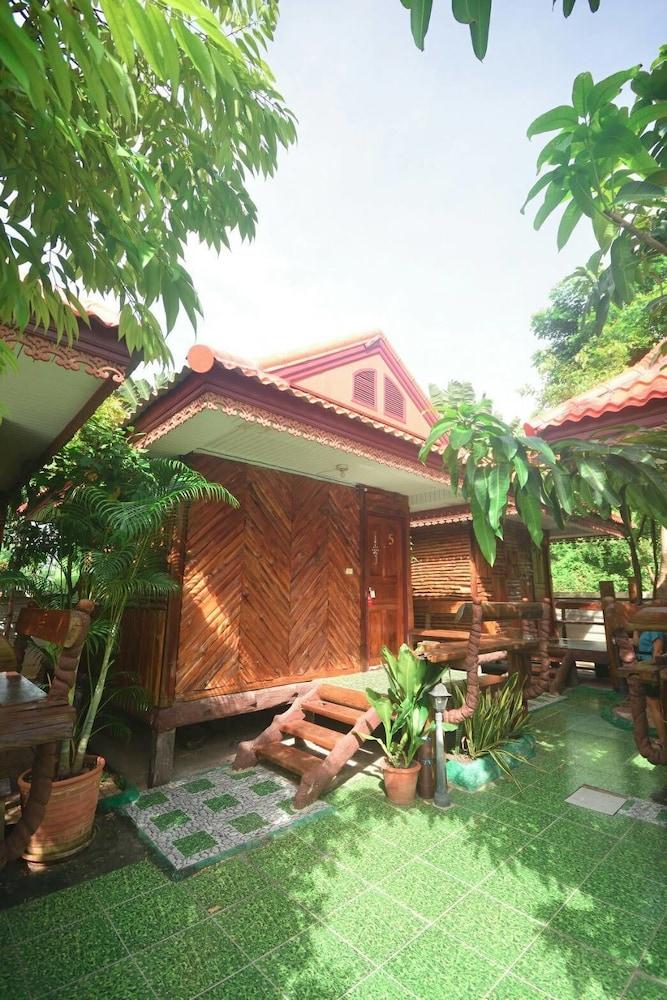 Resort Montri Donmuang Bangkok