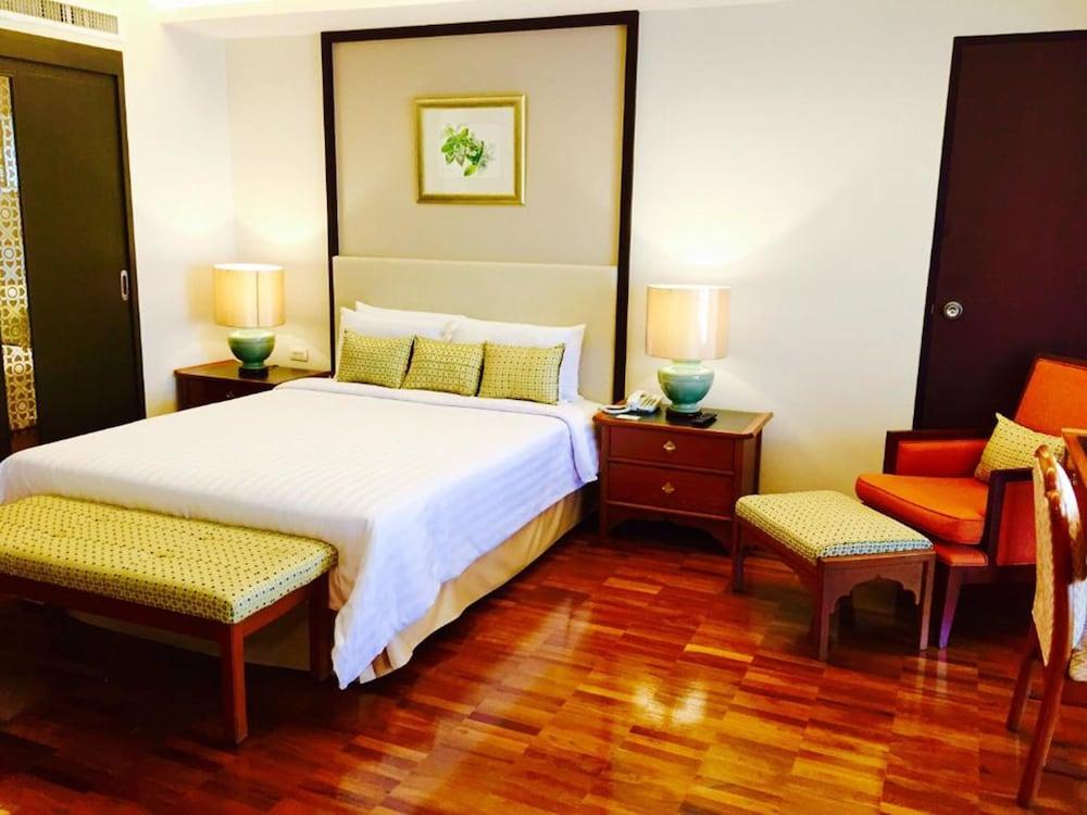 Hotel Indra Regent