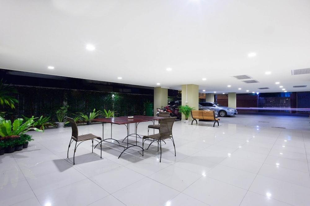 The Aim Sathorn Hotel 3*
