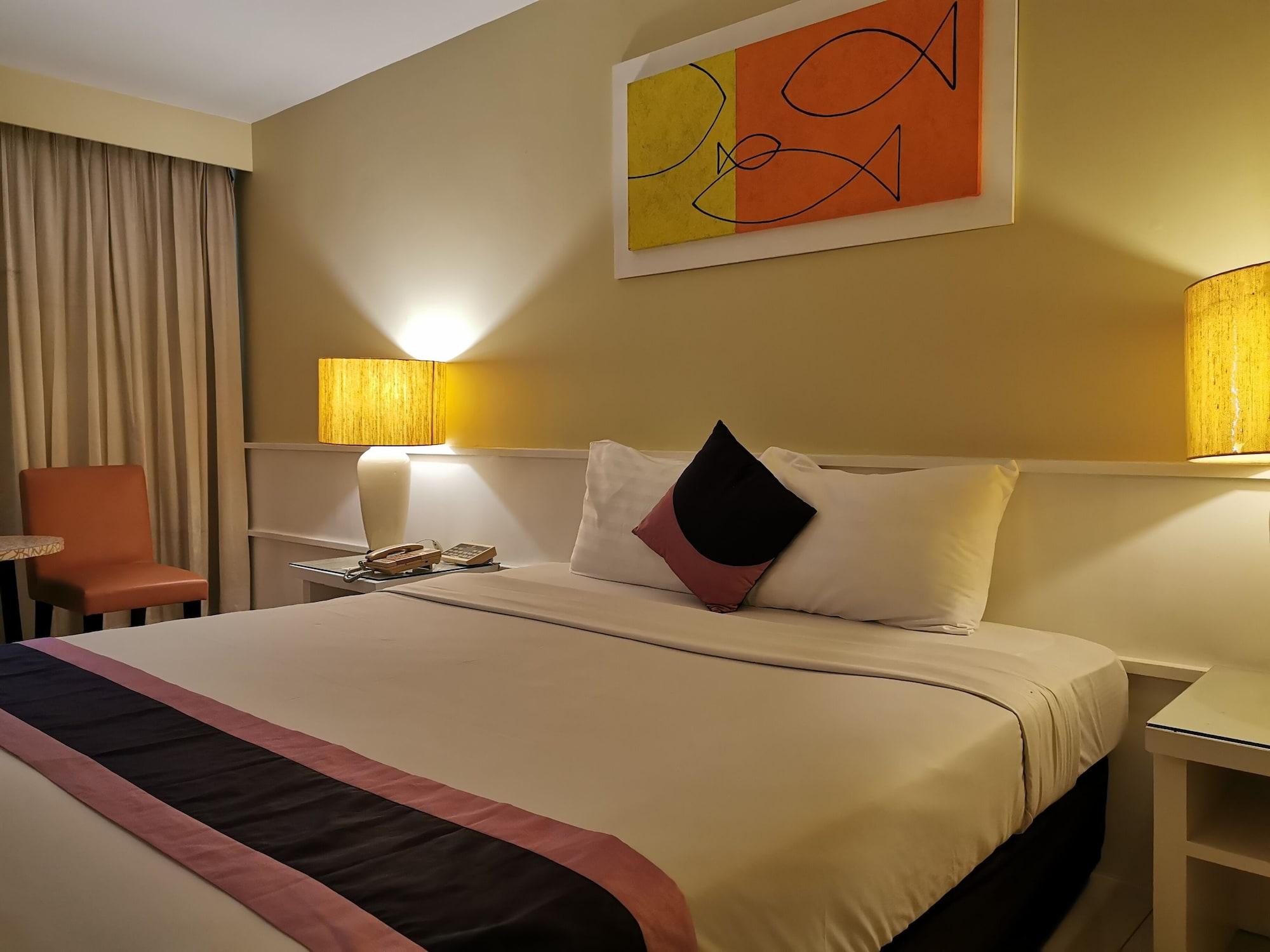 Tongtara Riverview Hotel