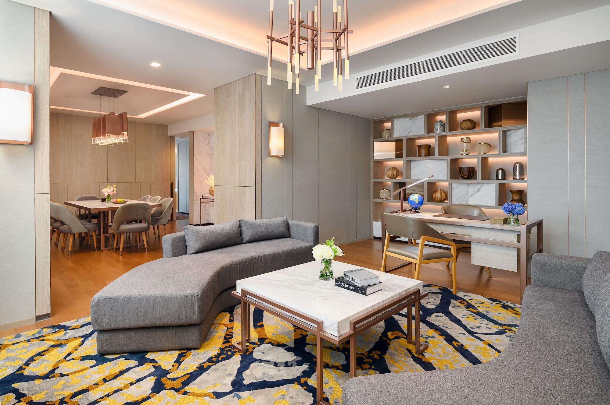 Hotel Nikko 5*