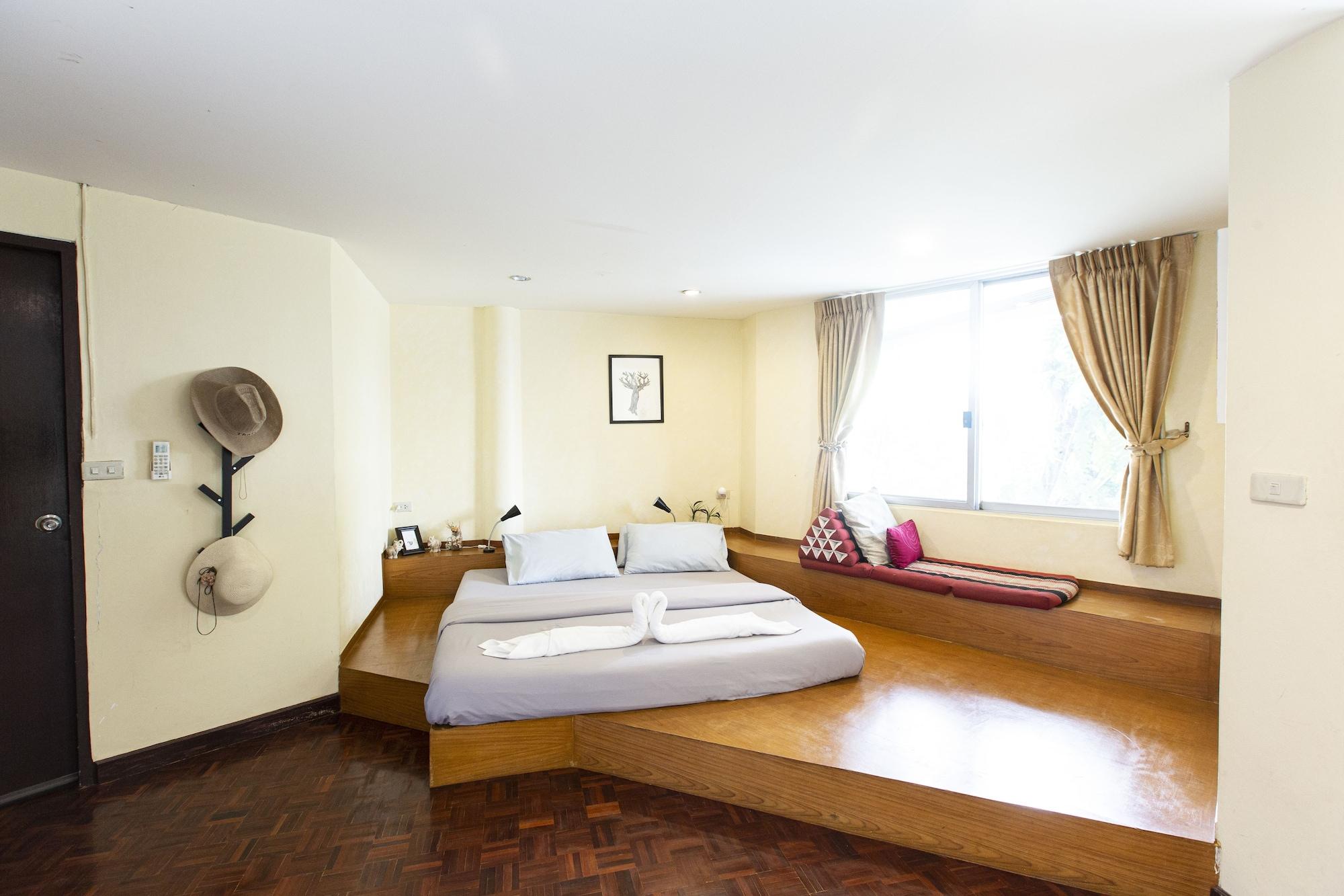 Hotel The 16 2*
