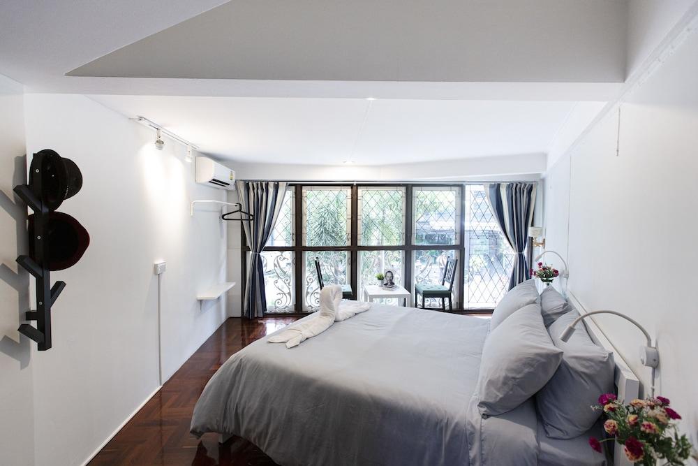 Hotel The 16 2*