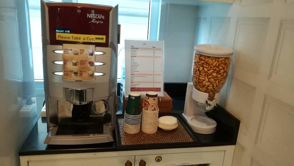 Hotel Aspira Hana Executive Thonglor 4*
