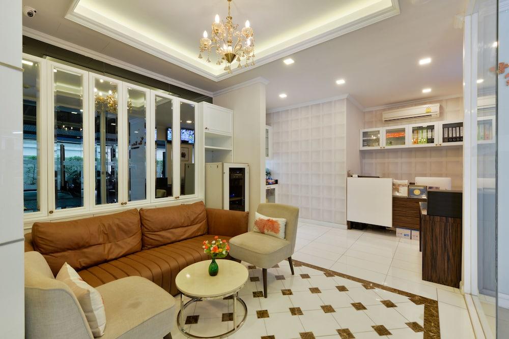 Aspira Hana Executive Thonglor Hotel 4*
