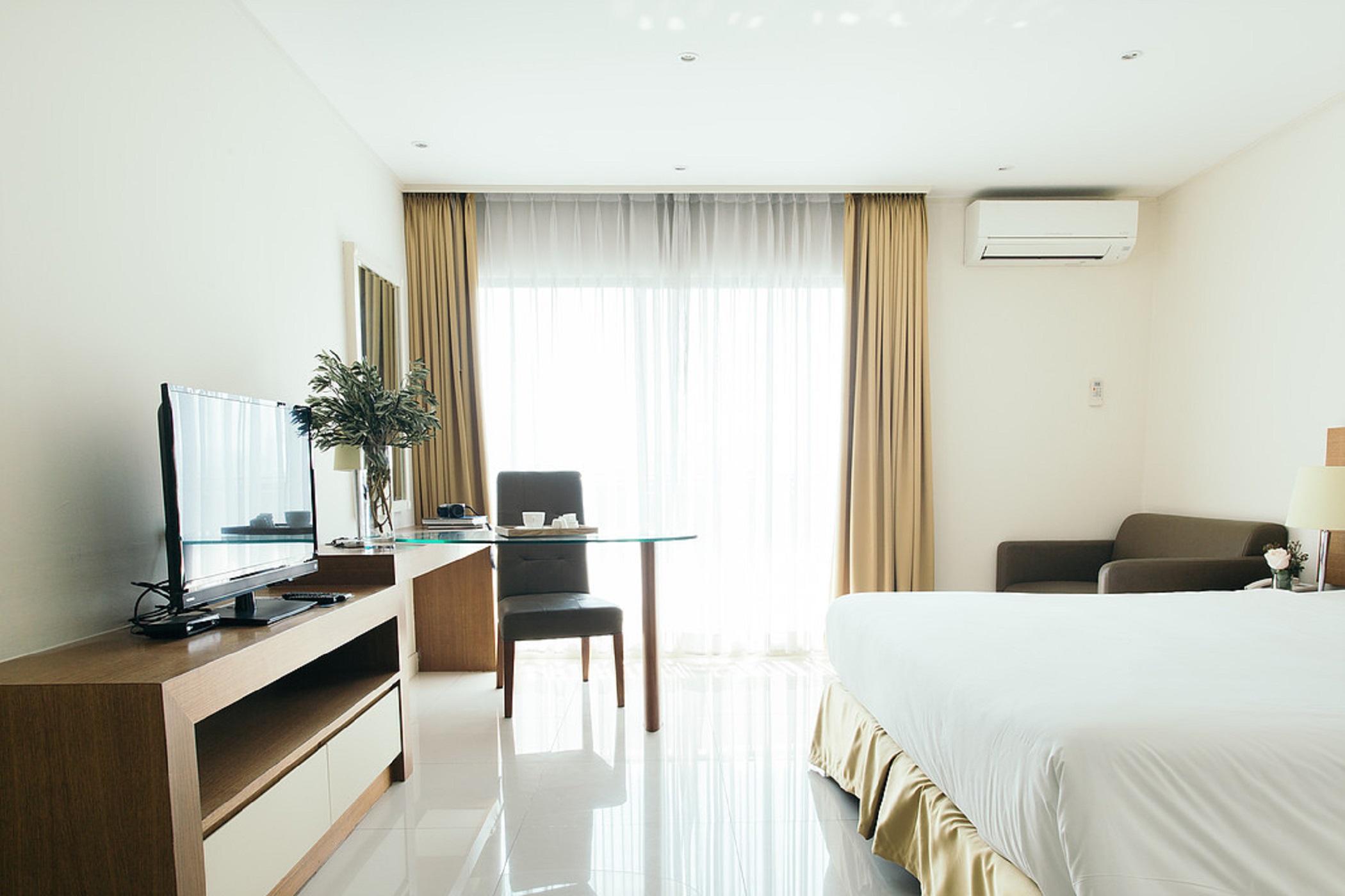 Thomson Hotel Huamark Hotel