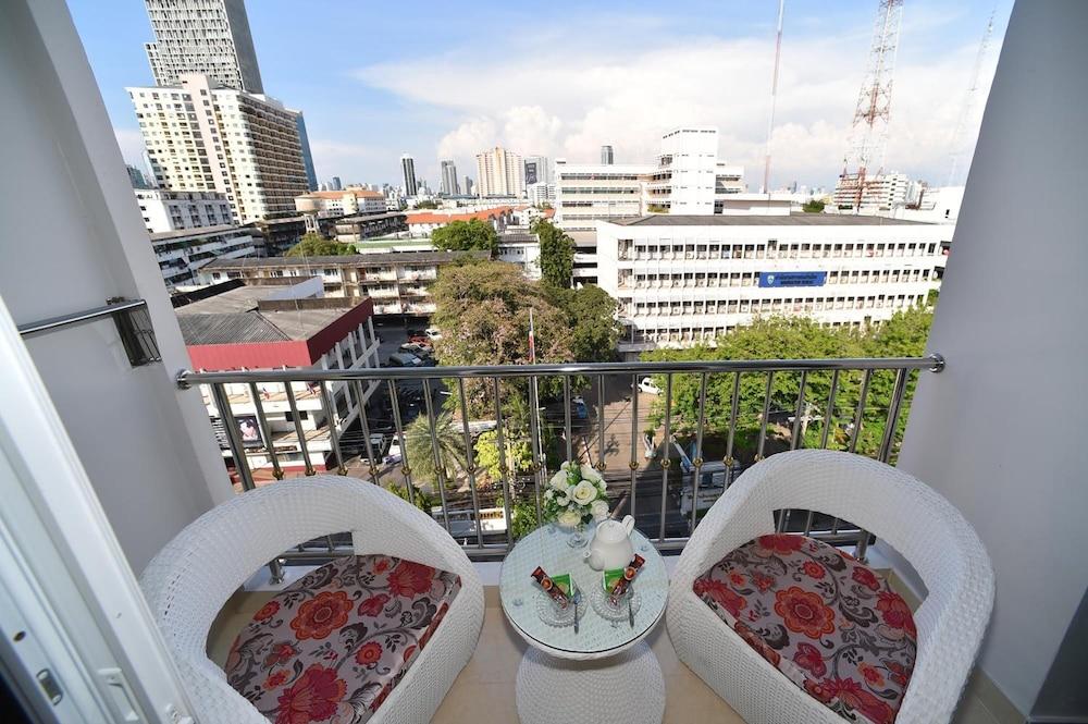Parvena Hotel 3*