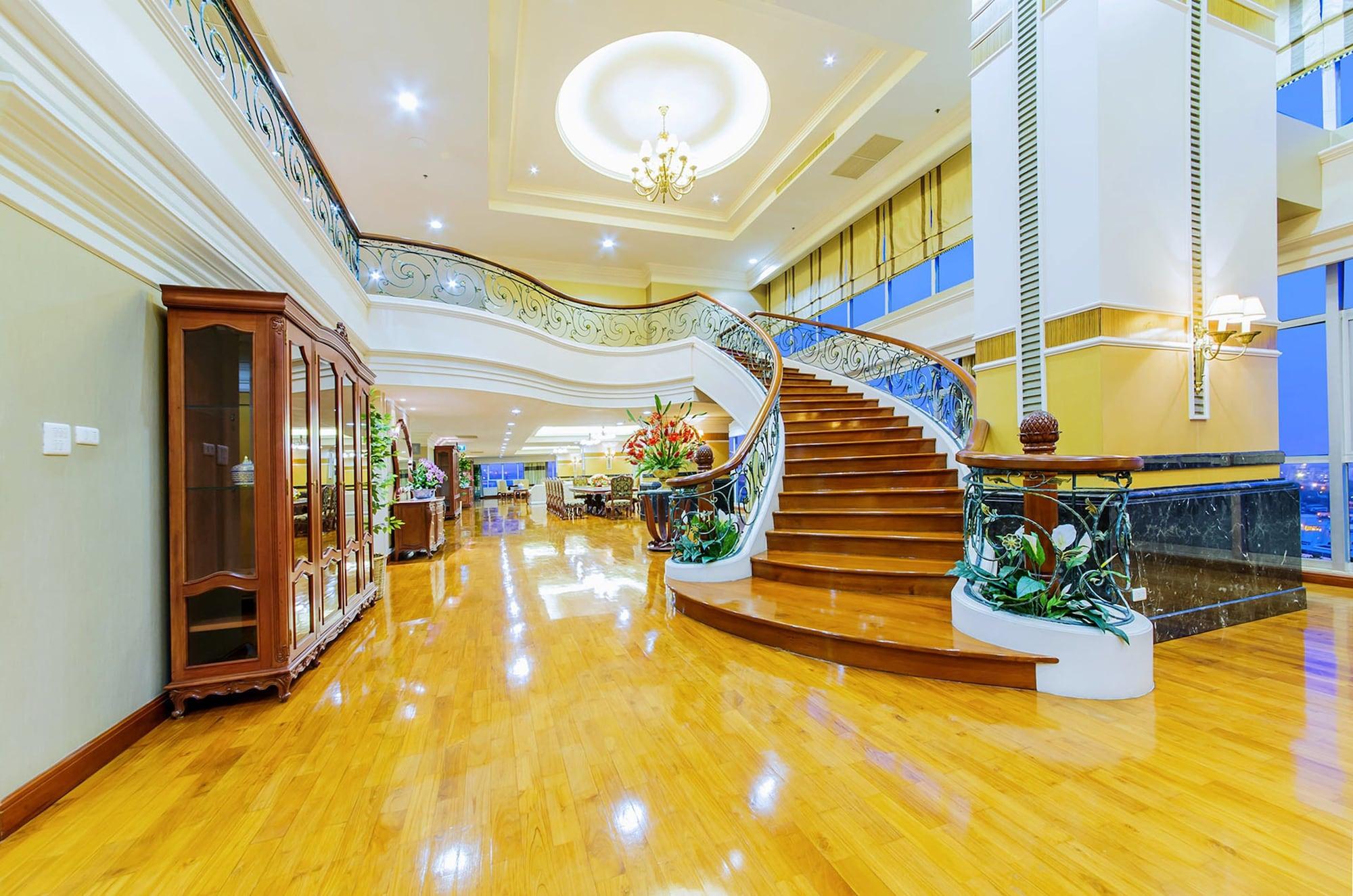 Managed By Palace Hotel