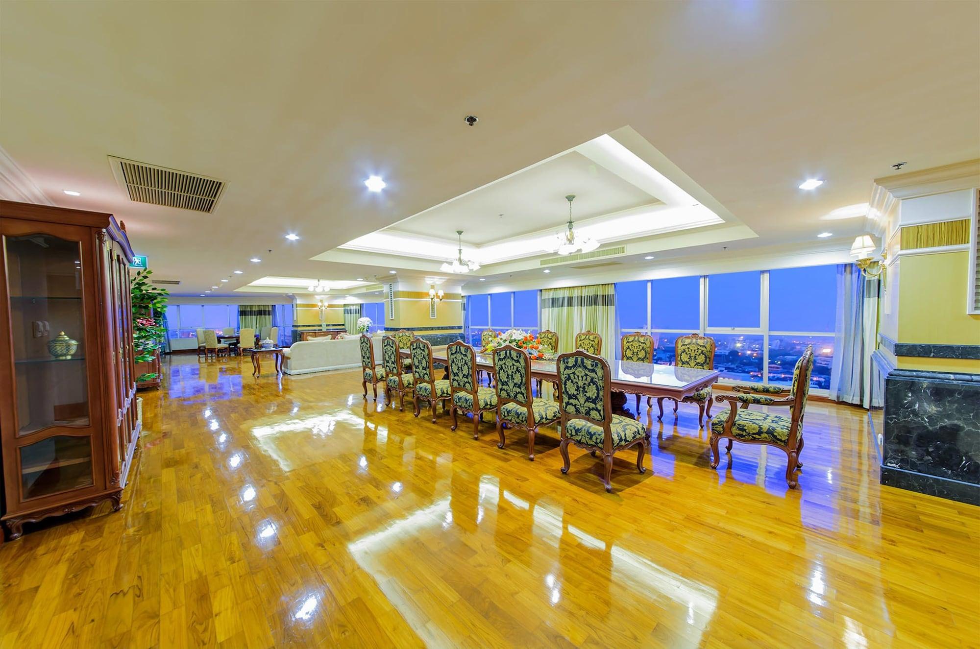 Hotel Managed By Palace Bangkok