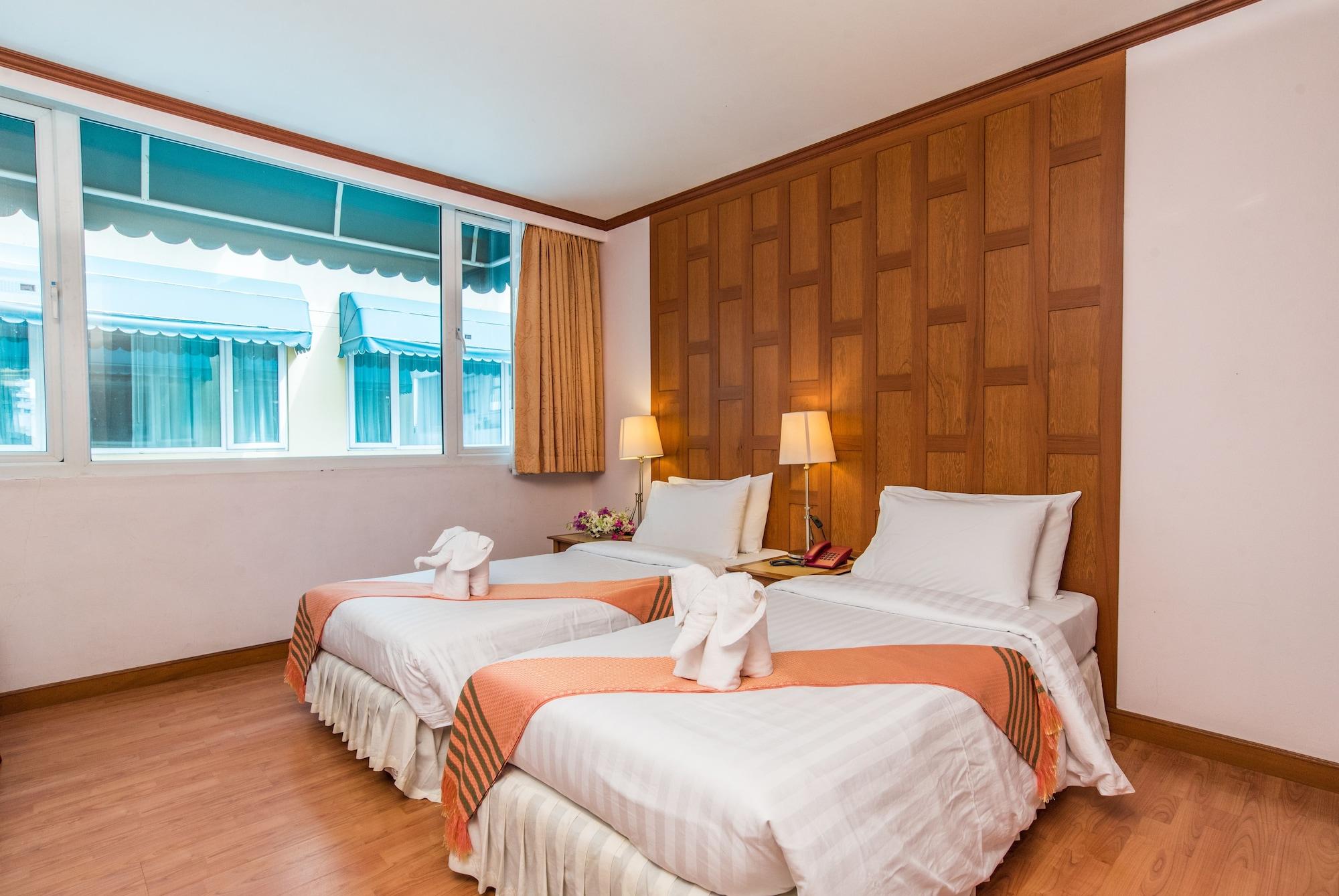 New Siam Riverside Hotel 3*