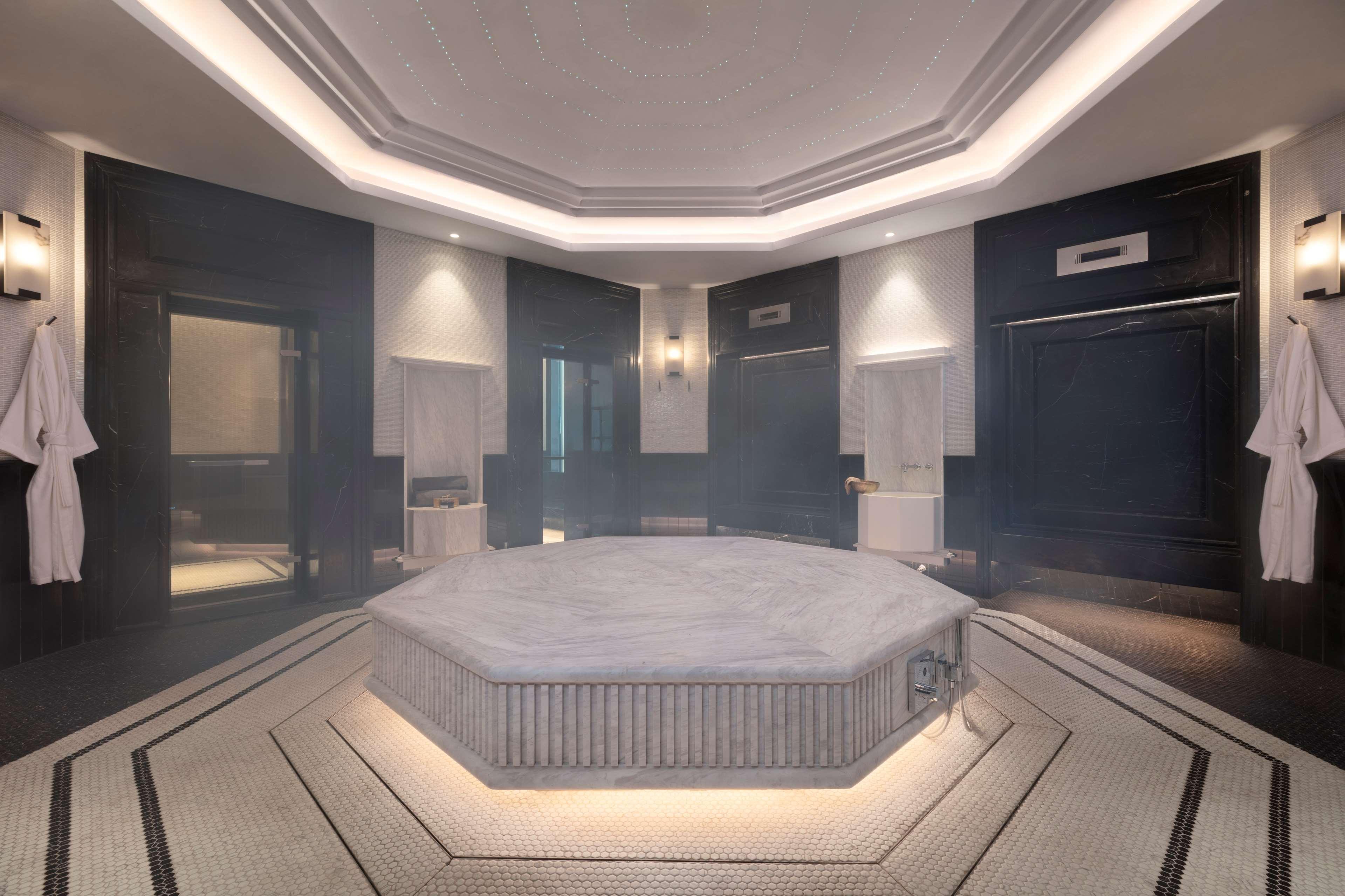 Sindhorn Kempinski 5* Bangkok