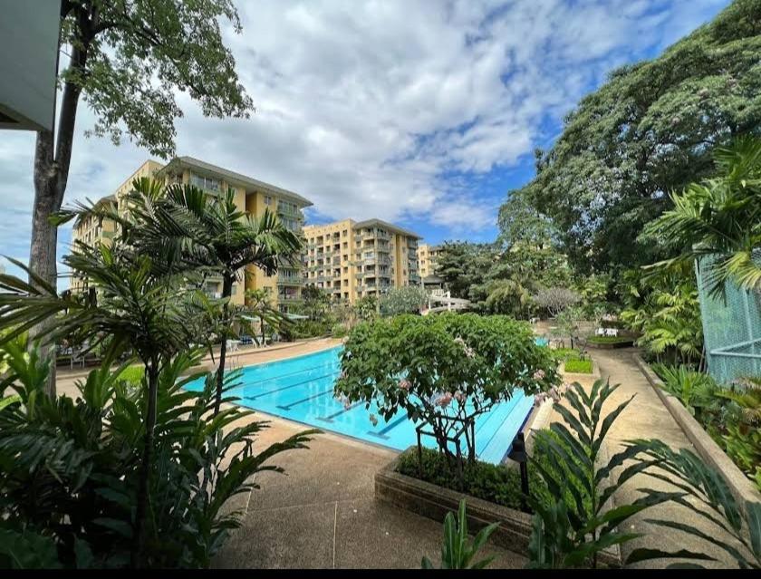 The Parkland Apartment *
