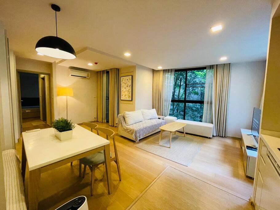 Cozy Spacious 1bed 1bath 500m Bts Thonglor *