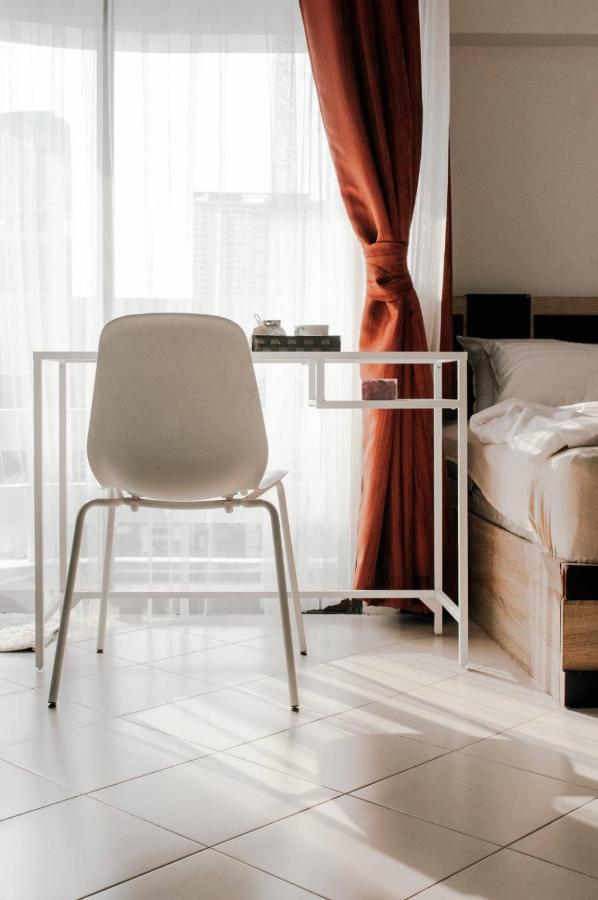Apartment Cozy 1br Walk To Bts And Airport Rail Link Close To Malls T