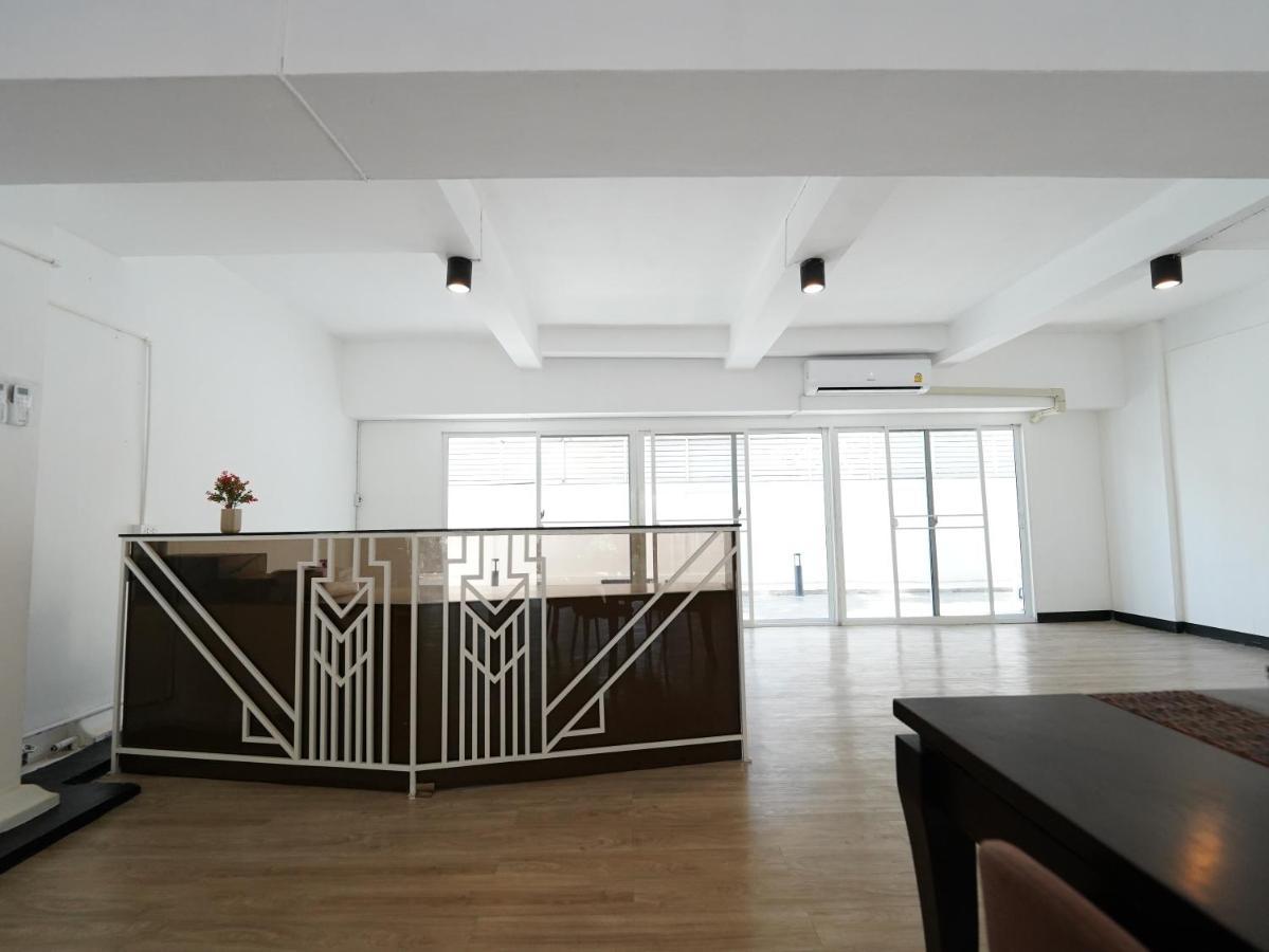 Hotel Roomquest It Square Don Mueang Airport 3*