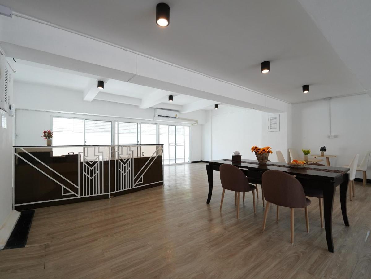 Roomquest It Square Don Mueang Airport