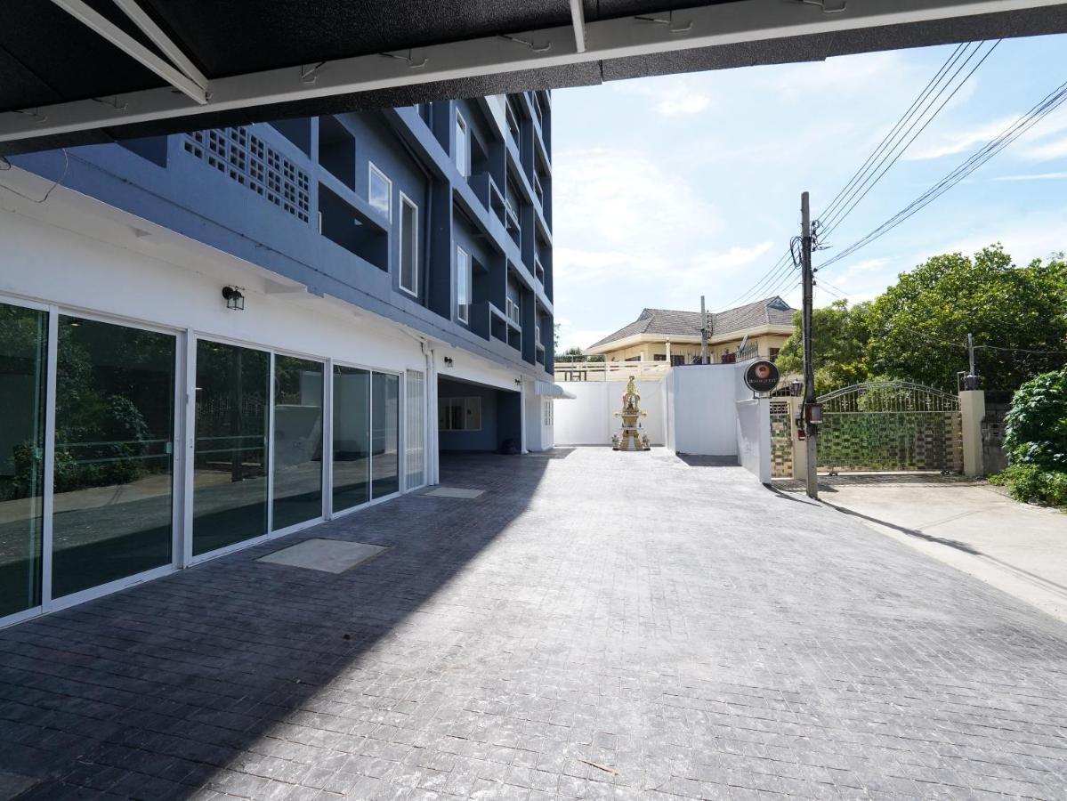 Hotel Roomquest It Square Don Mueang Airport Bangkok