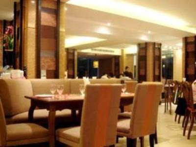Hope Land Sukhumvit 24 Hotel 4*