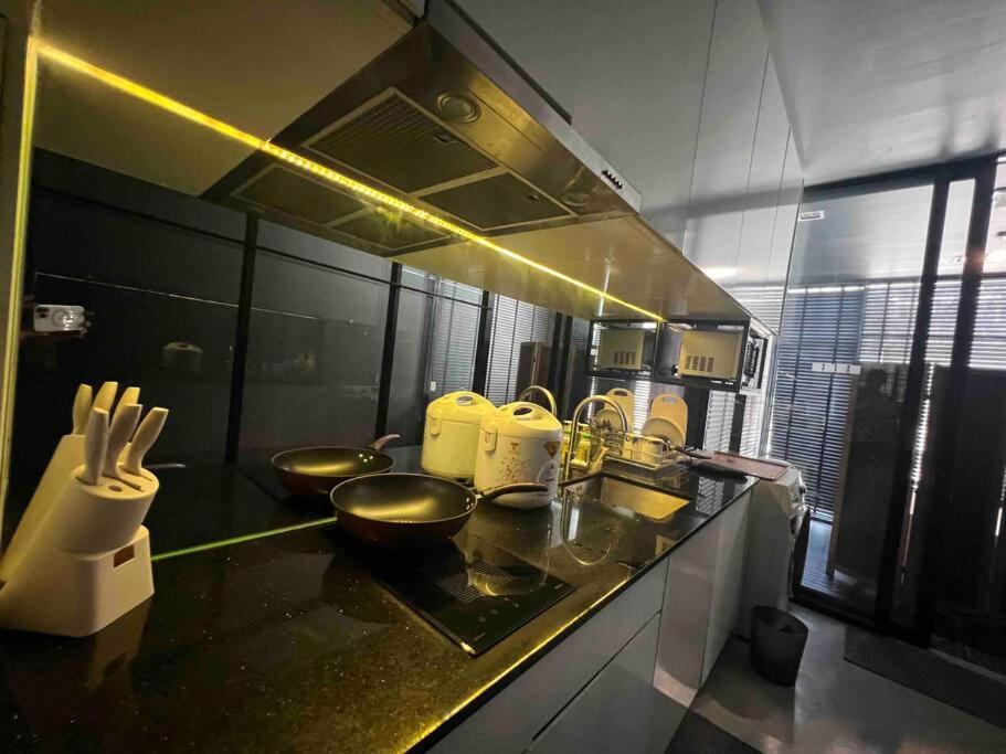 Selfcheckin Townhome In Charoen Nakhorn 60 Near Bts Iconsiam Asiatique And Chaophraya River Maximum 4 Guests
